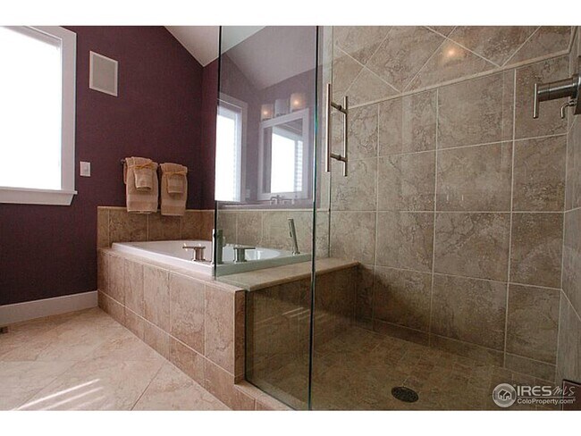 Building Photo - 5 Bed 4 Bath South Boulder Home Backs to Open Space W/Mountain Views!