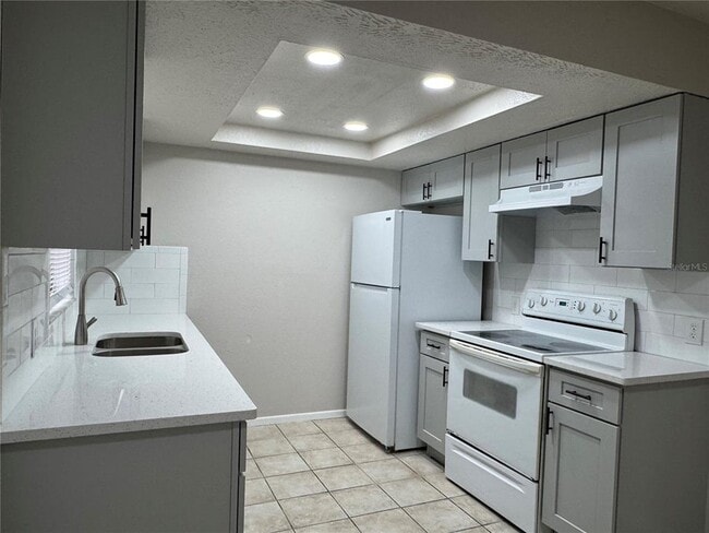 Building Photo - 5644 Silver Spur Dr