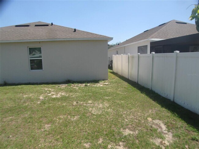 Building Photo - 599 Autumn Stream Dr