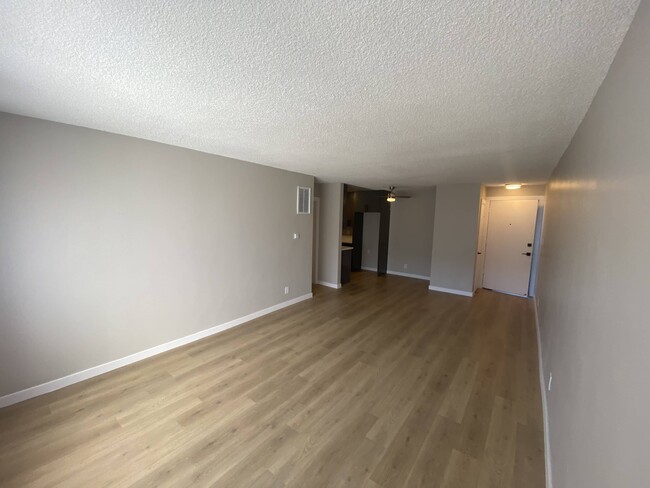 Remodeled 1 bedroom - Garfield Arms