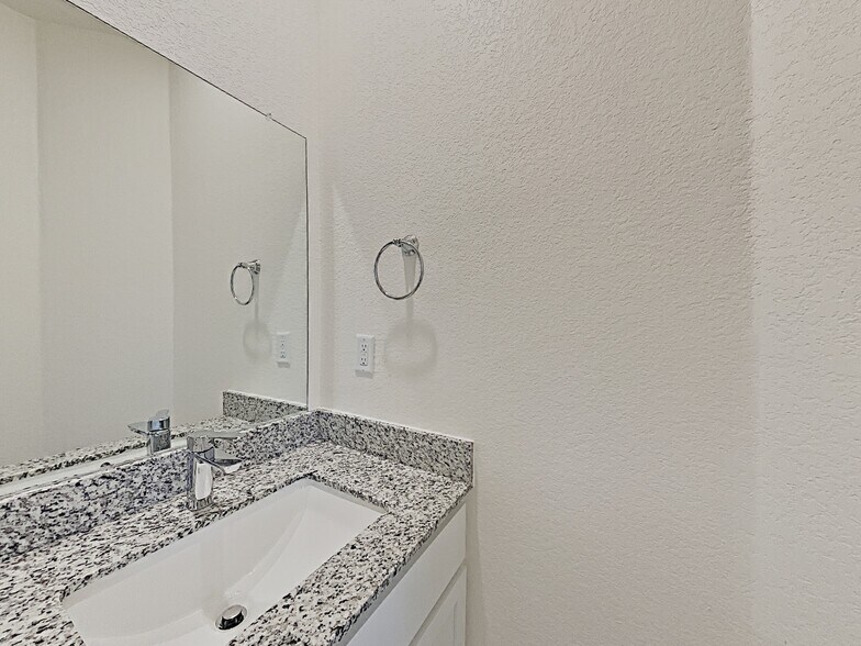 Building Photo - 333 Pebble Beach Run