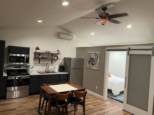 Building Photo - 11420 Wales Dr