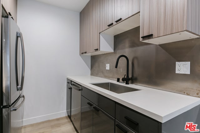 Building Photo - 9337 National Blvd