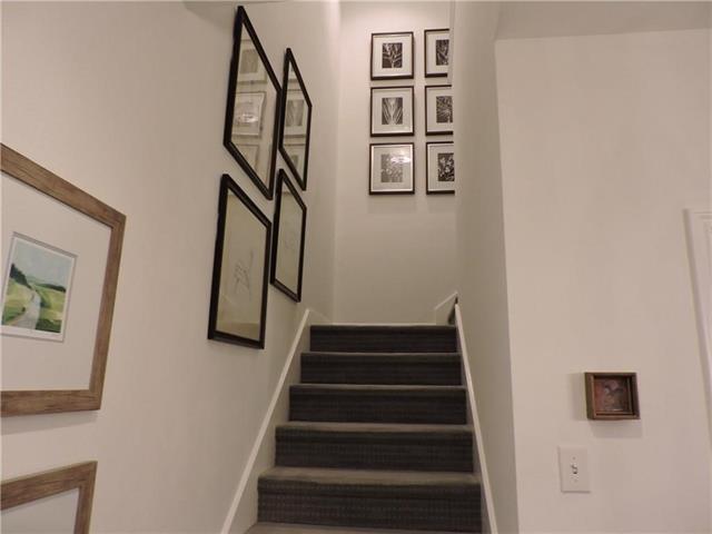 Building Photo - 420 Gershwin Way