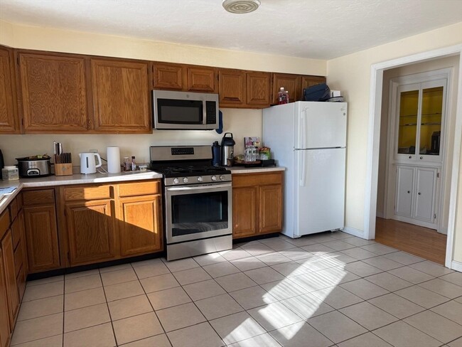 Building Photo - 11 Bluegrass Ln