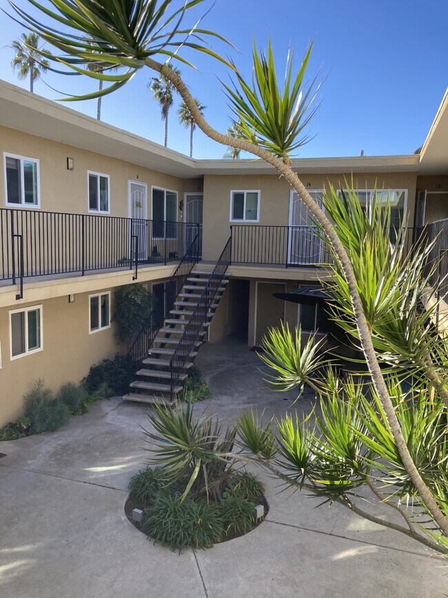 Building Photo - 4805 Cape May Ave