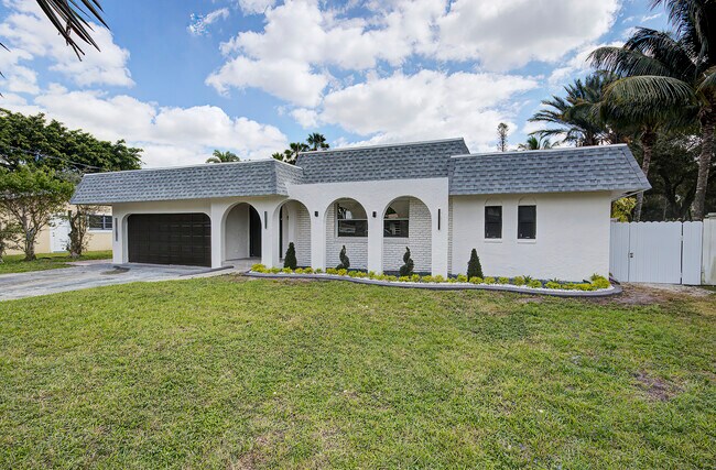 Front - 2420 SW 44th Ter