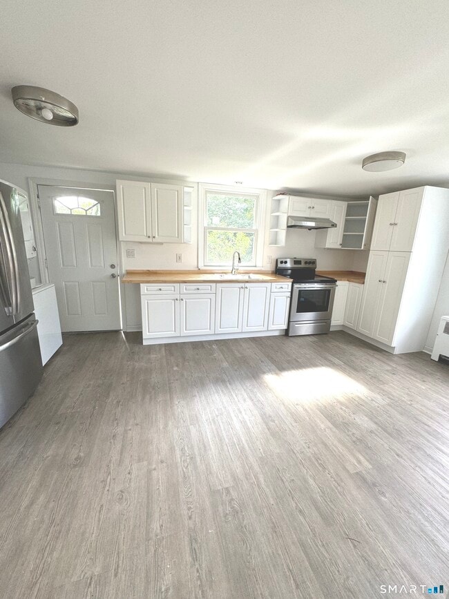 Building Photo - 110 Dirienzo Heights