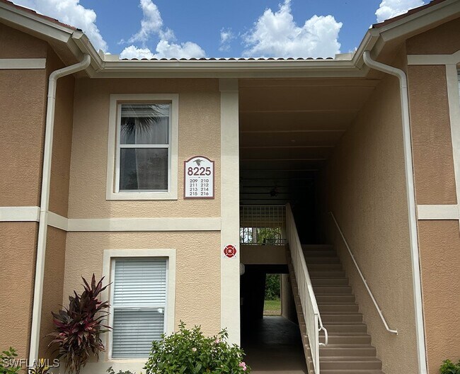 Building Photo - 8225 Ibis Club Dr