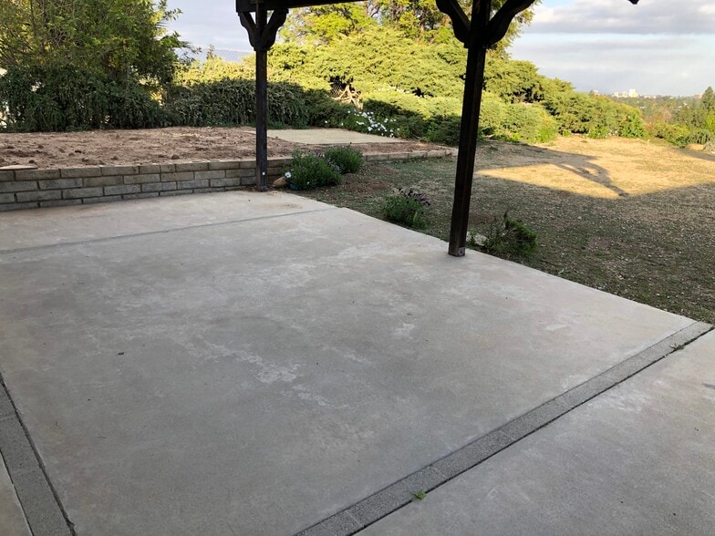 Building Photo - 6052 Pat Ave