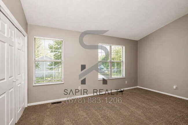 Building Photo - 5571 Wells Cir