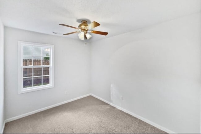 Building Photo - 100 Waterford Dr