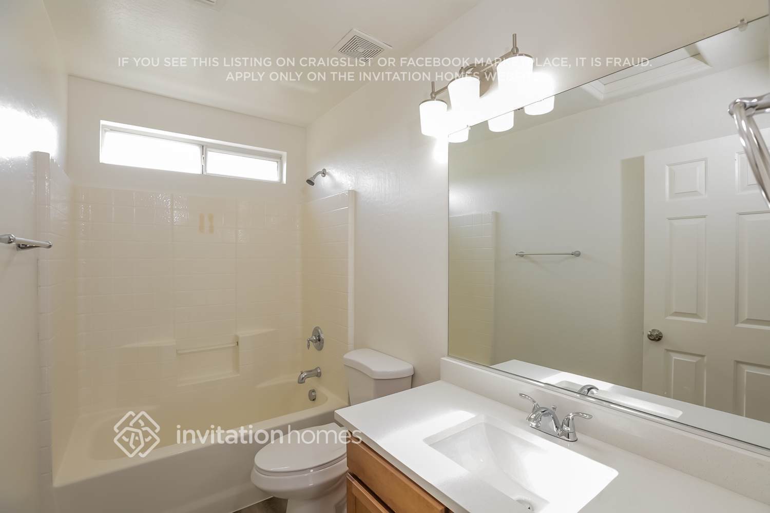 Building Photo - 3927 S 53rd Ave