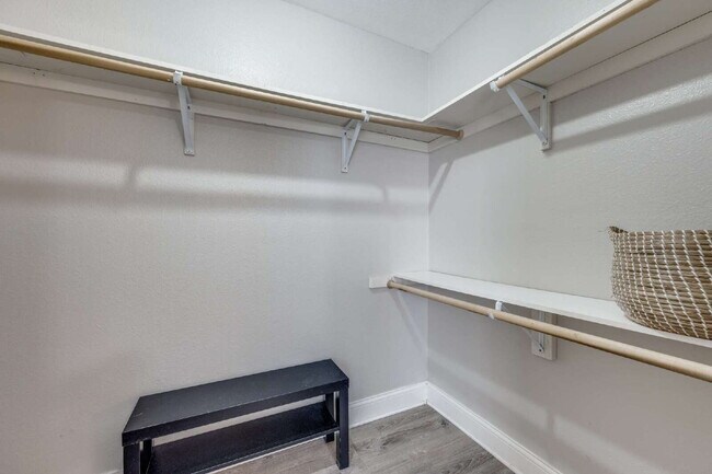 Building Photo - Fully Furnished, Updated 2BR Duplex in Quiet West Sherman