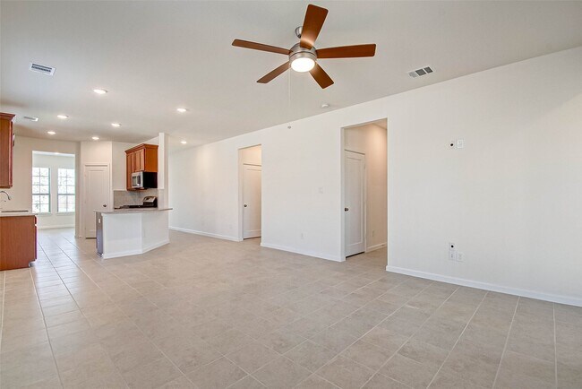 Building Photo - 8110 Colony Chase Ct