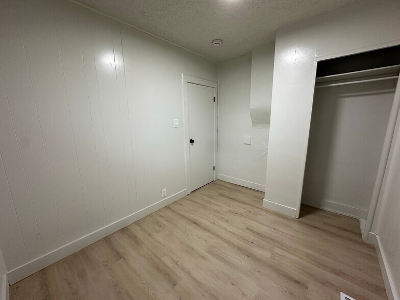 Building Photo - 3442 S 200 E