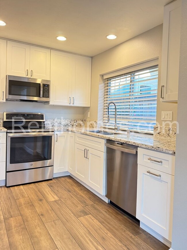 Building Photo - 13513 Hike Ln