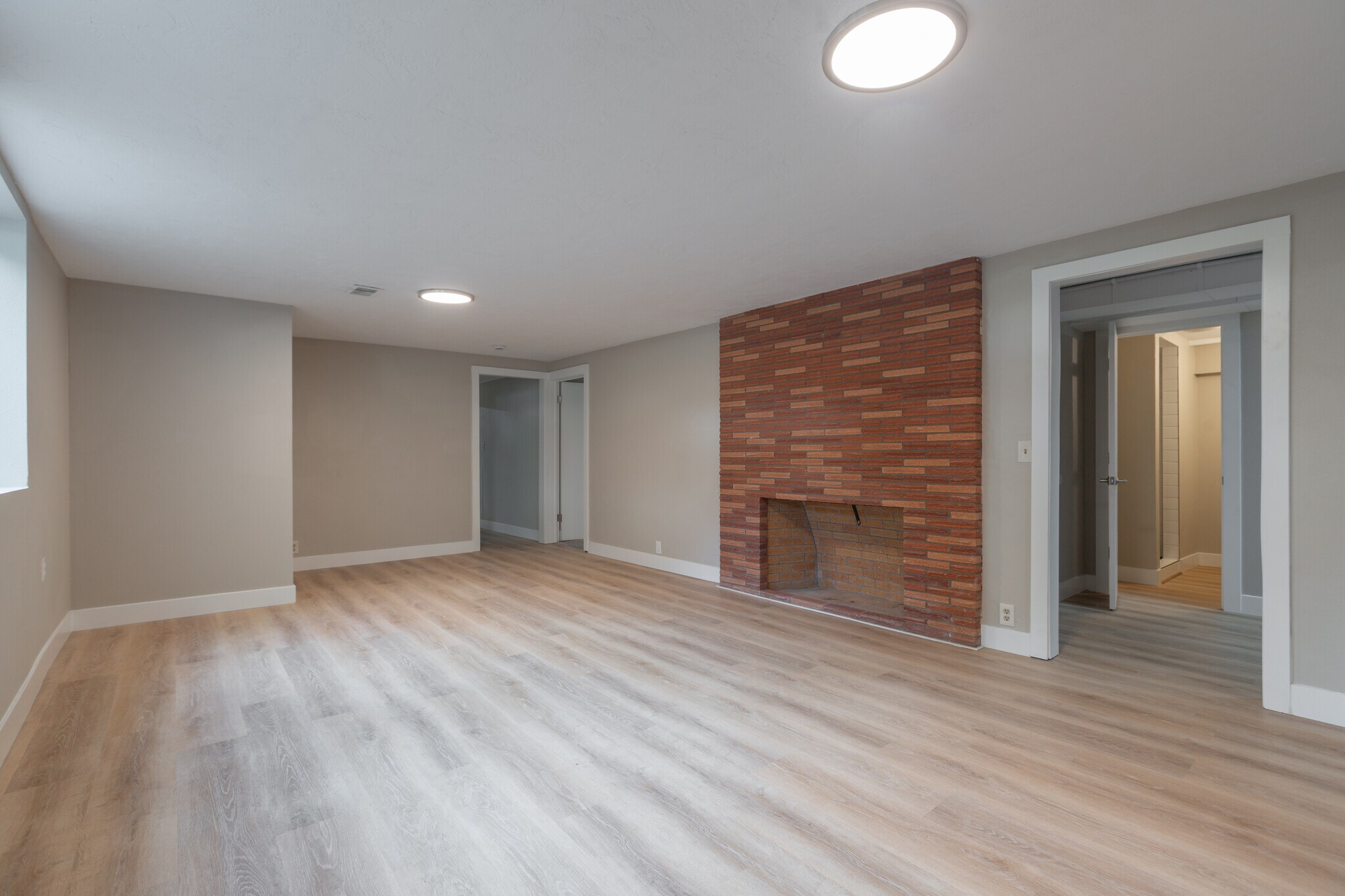 Building Photo - 3728 SE 49th Ave