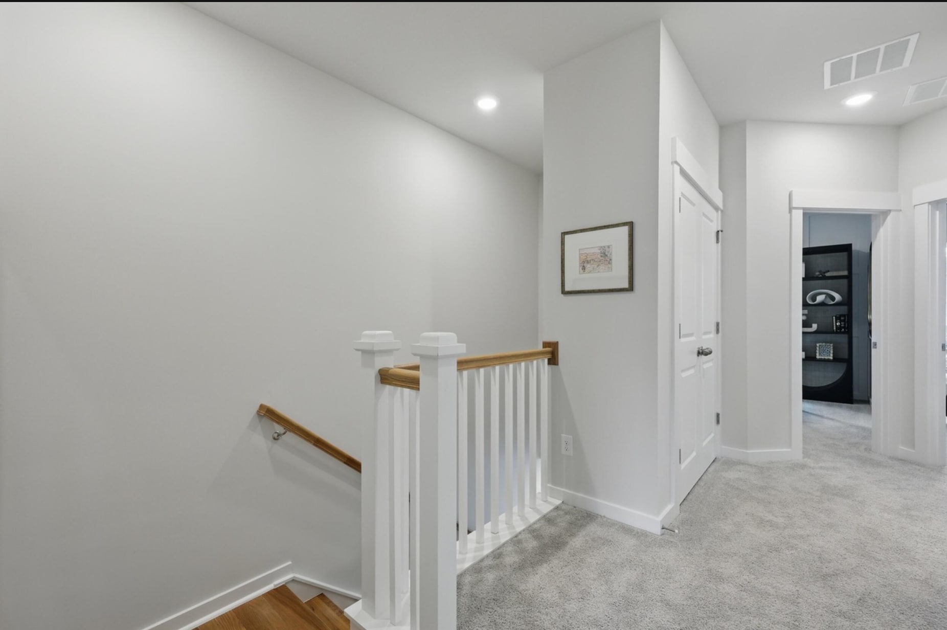 Building Photo - 421 Talbot Dr
