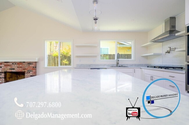 Building Photo - Central Benicia newly remodeled 3 bedroom home