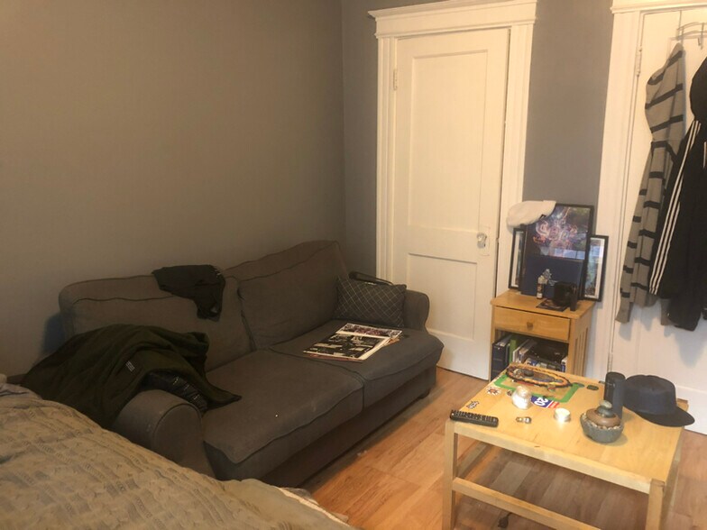 Primary Photo - 43 Orkney Rd