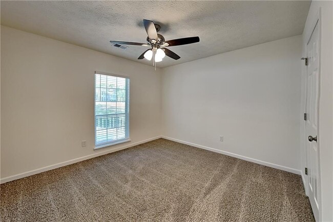 Building Photo - 5784 Shoal Creek Dr