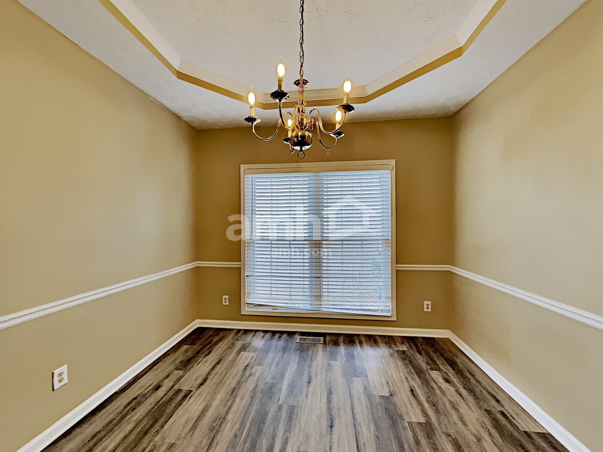 Building Photo - 1454 Chamirey Dr SW