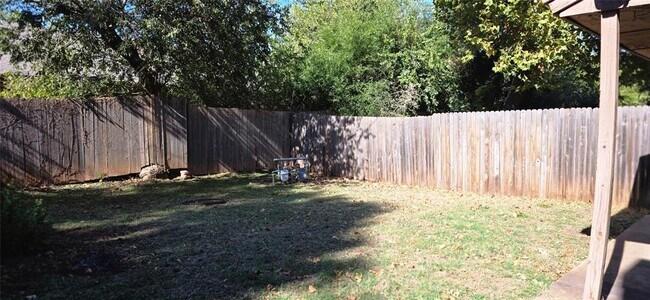 Building Photo - 7307 Edenborough Dr