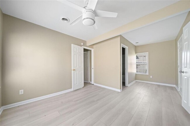 Building Photo - 92 Ormond St SE