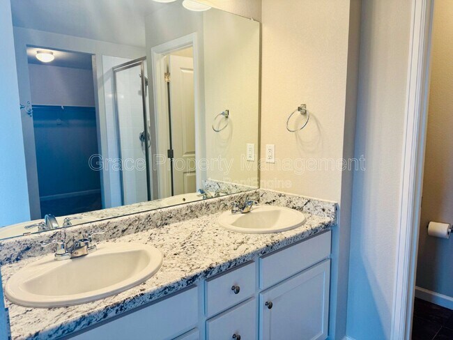 Building Photo - 1209 Huntington Ave