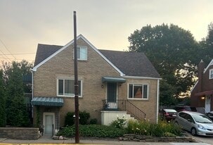 Building Photo - 1704 Monongahela Ave