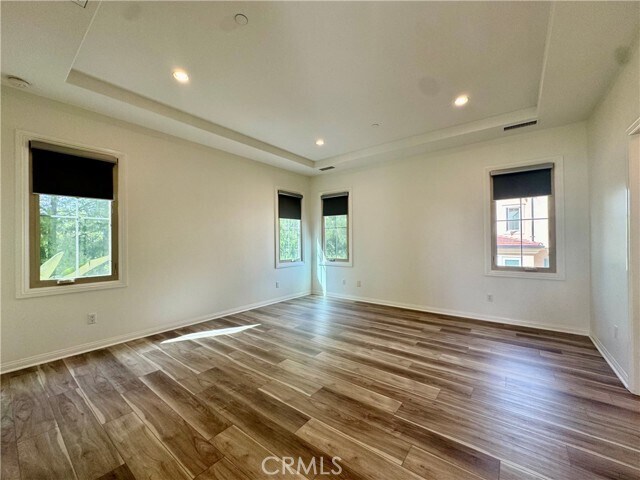 Building Photo - 51 Elmdale