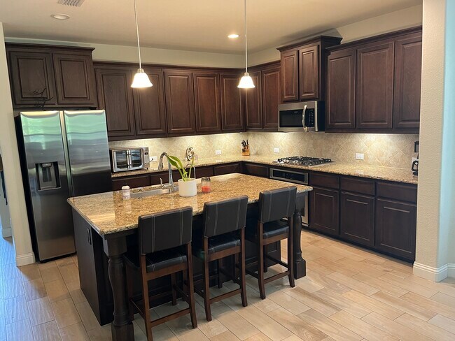 Kitchen - 136 Peace Pl