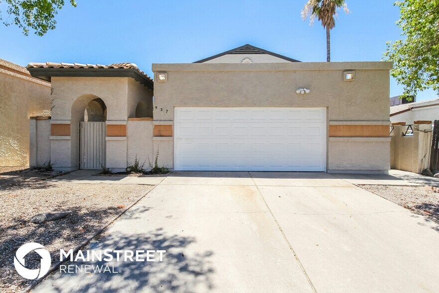 Primary Photo - 927 E Escuda Dr