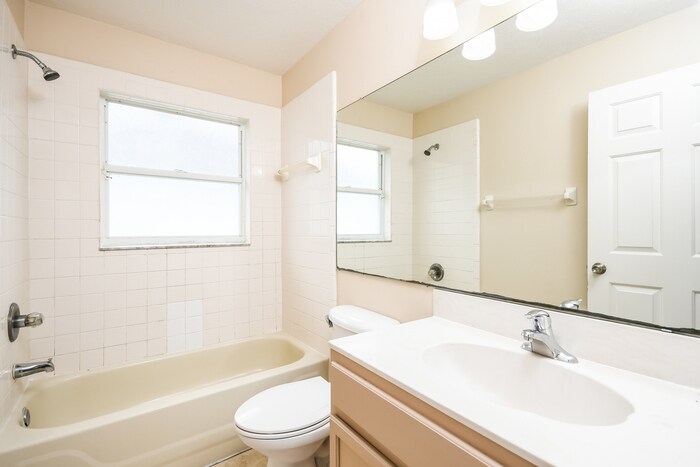 Building Photo - 2404 Black Powder Ln