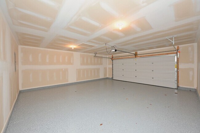 Building Photo - **BE THE FIRST PERSON TO LIVE IN THIS BRAND NEW BRICK TOWNHOME IN THE VILLAS AT REGAL SQUARE FEAT...