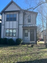 Building Photo - 2148 Oakland St