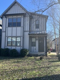 Building Photo - 2148 Oakland St