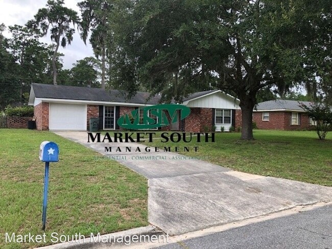 Primary Photo - 3 br, 2 bath House - 609 Valleybrook Road