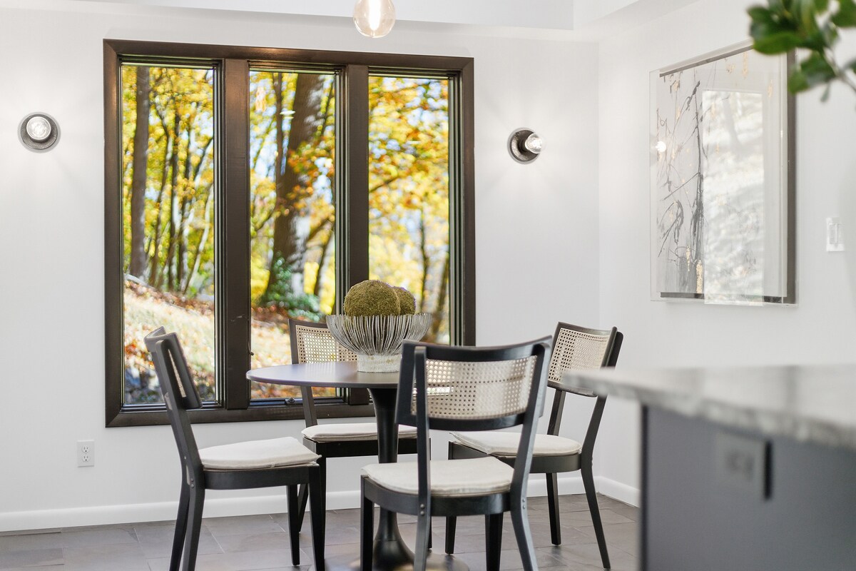 Building Photo - 1 Myrtle Hill Rd