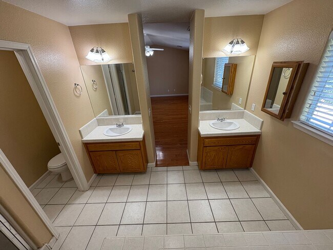 Building Photo - Beautiful 4 Bedroom coming soon!