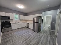 Building Photo - 2406 Woodland Ave