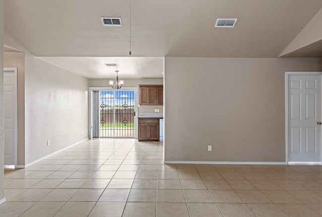 Building Photo - 271 Vista Hermosa