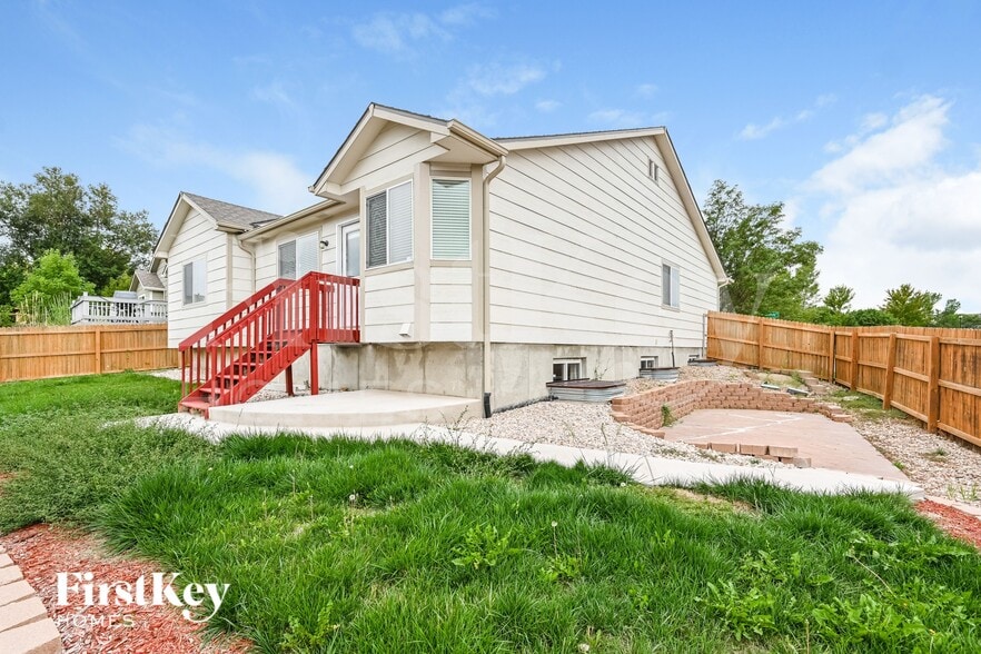 Building Photo - 6122 S Quemoy Ct