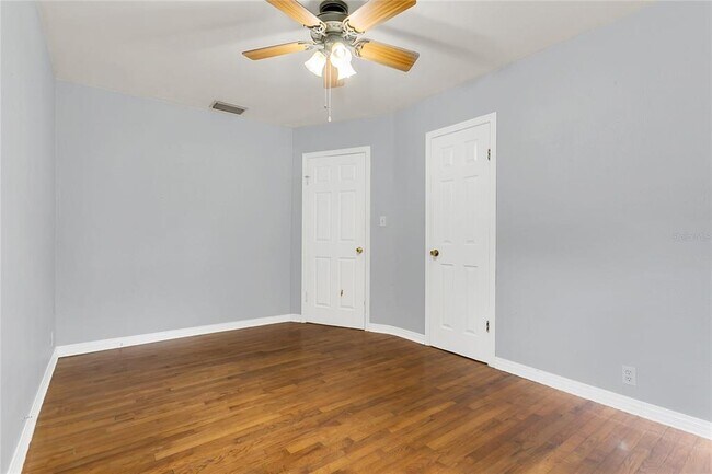 Building Photo - 1700 Ferris Ave