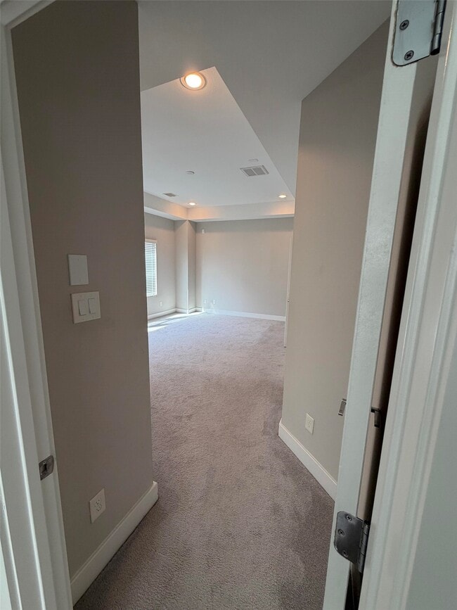 Building Photo - 10806 Warwana Rd