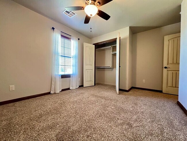 Building Photo - 11748 SW 25th Terrace