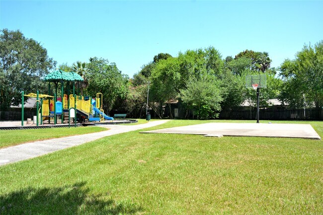 Building Photo - 5414 Quail Tree Ln
