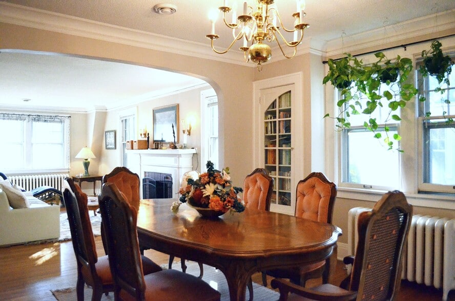 Building Photo - 5000 Lyndale Ave S