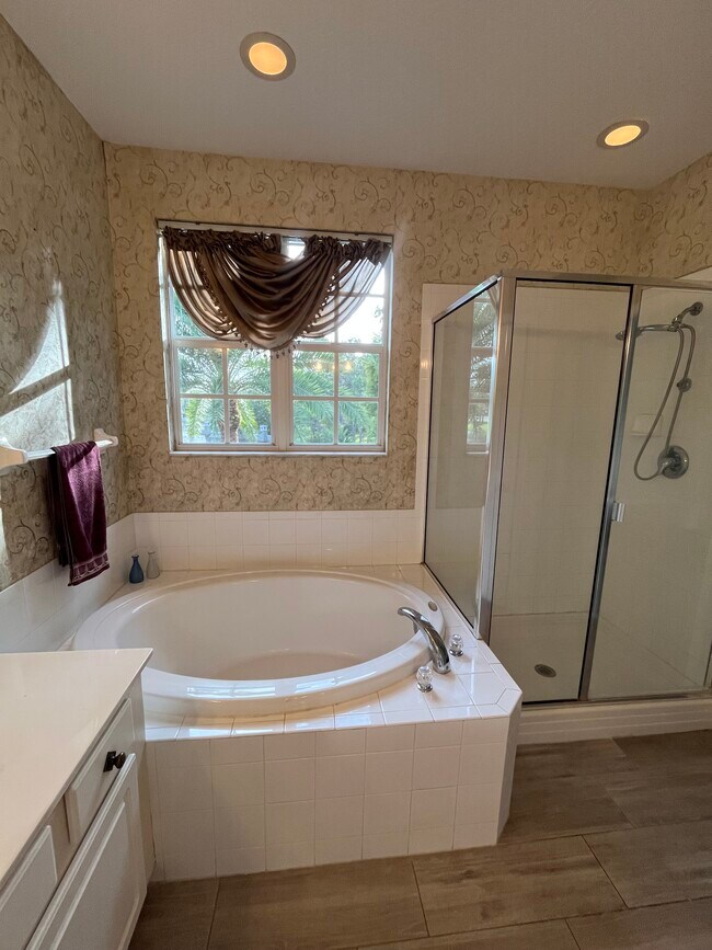 Building Photo - 14467 Mirabelle Vista Cir